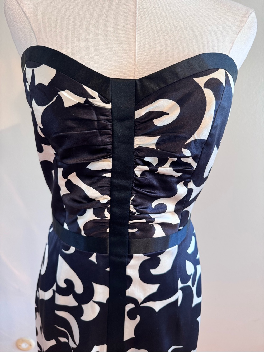 Milly of New York 100% Silk Strapless Black & Cream Dress Size 4 - Picture 7 of 15
